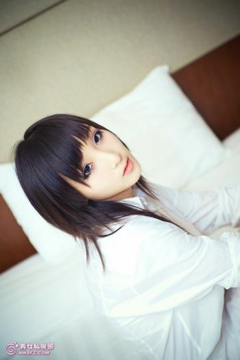 清纯美女 白色衬衫下诱惑写真美女图片第0张