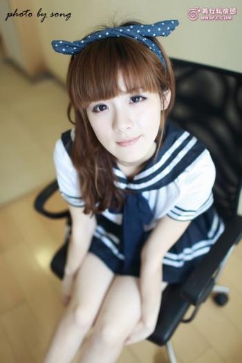 学生装美女图片 _ 第(10)张