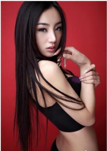 中国内地山东省烟台女模特金美辛曼妙曲线喷血胴体第2张