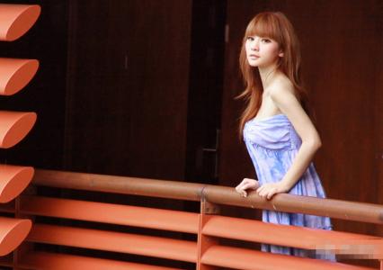 女主播柳岩图片 _ 第(1)张