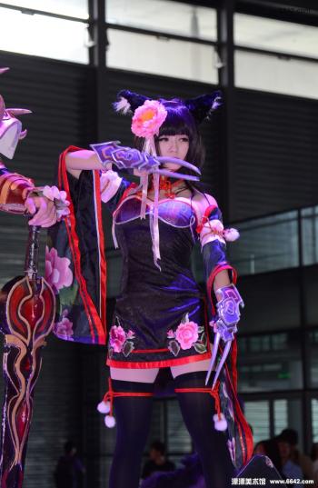 动漫人物cosplay冷艳的表情第3张