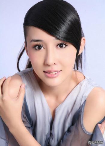大眼睛美女图片 _ 第(9)张