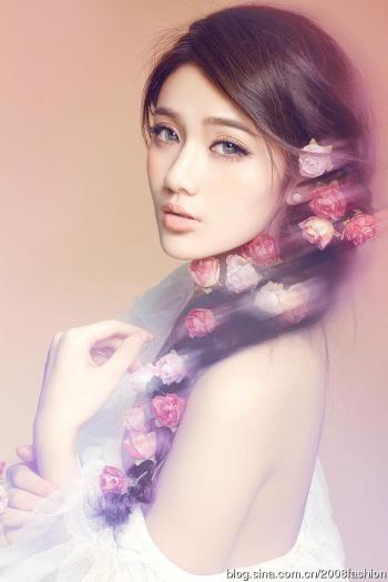 性感美女极致诱惑一袭轻纱缠美娇梦幻写真第2张
