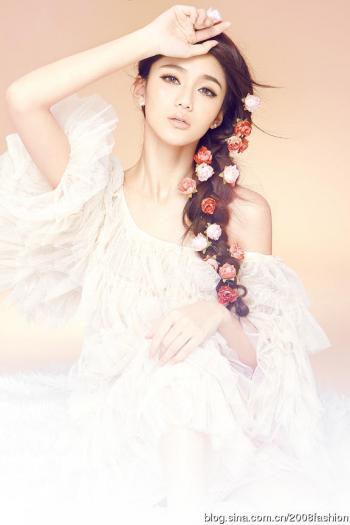 性感美女极致诱惑一袭轻纱缠美娇梦幻写真第5张