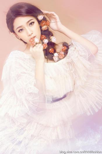 性感美女极致诱惑一袭轻纱缠美娇梦幻写真第6张