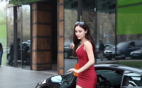 高清北京美女模特水蛇腰超性感美女明星王馨漪诱惑红唇大胆艺术写真图集第4张