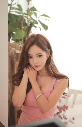 护士美眉图片 _ 第(7)张