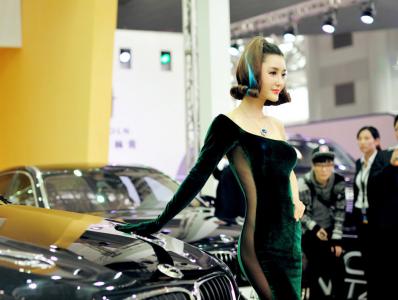 女星李颖图片 _ 第(1)张