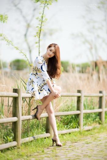 高清河北省邯郸美女何静momo净白肌肤美腿诱人极品美女第4张