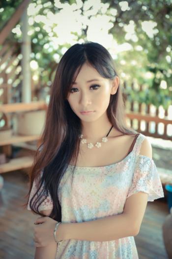 可愛性感的郭芸萌 自拍卖萌第3张