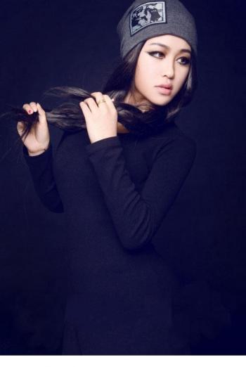 中国内地浙江省台州女演员潘霜霜高清写真桌面壁纸(二)第3张