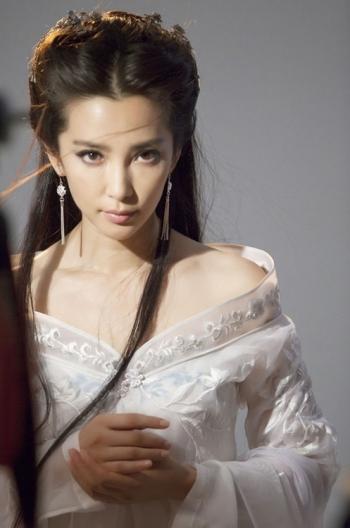 极品美女馨雅Adela性感睡裙写真图第0张