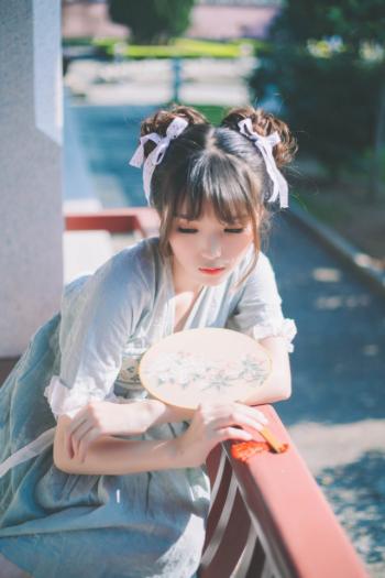 童颜美女图片 _ 第(6)张
