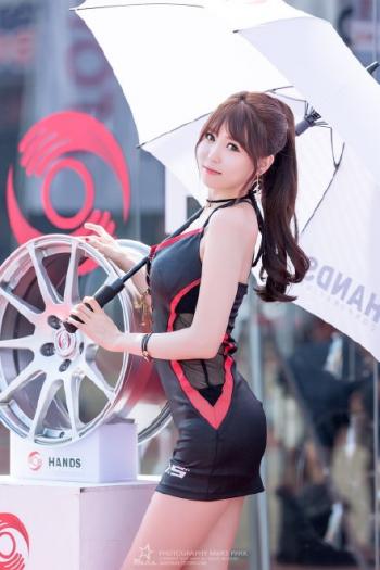 知名网络嫩模奶油美女于芷晴性感自拍图片第3张