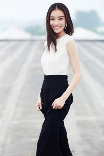 倪妮纯真可爱迷人写真第5张