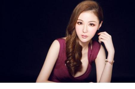 中韩混血儿模特江伊涵透明黑白色丝袜写真第2张
