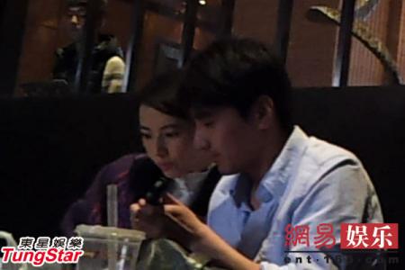 带字的非主流女生伤心图片:无法掩饰的失落心情第3张