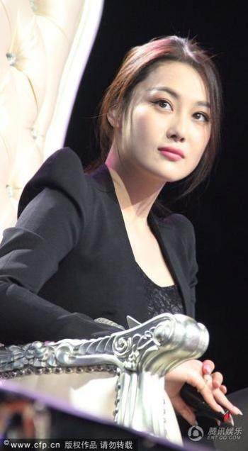 张馨予侠骨柔情古风写真图片第2张