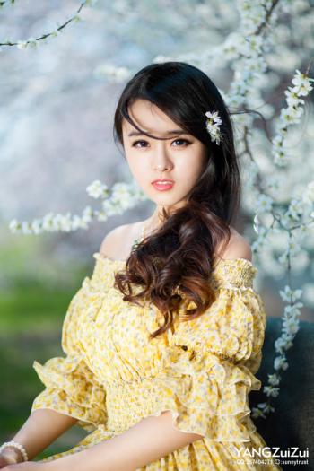 杜若溪冰雪女神完美婚纱女神露性感写真第4张