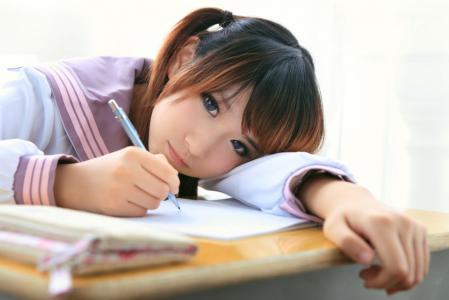 清纯可爱MM  学生装动人美女写真第5张