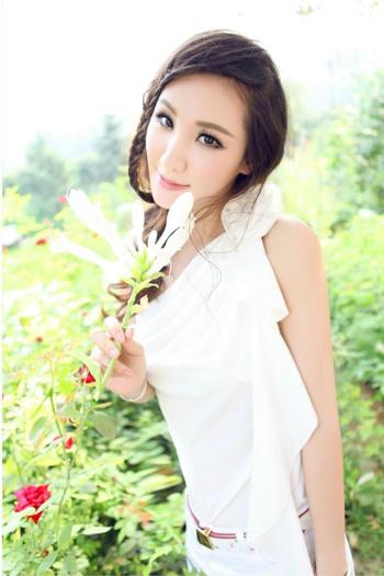 甜美性感兔女郎妩媚写真第2张
