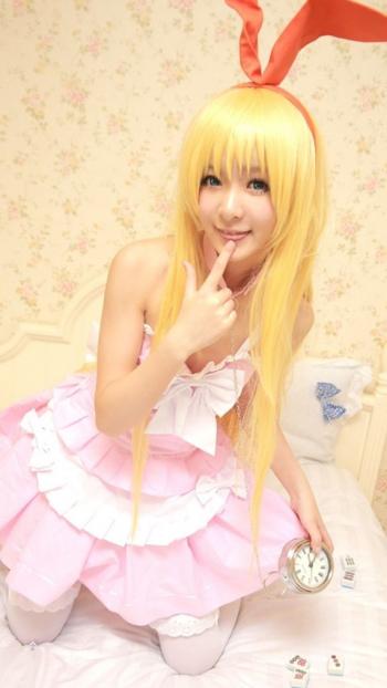 可爱女星徐娇cosplay性感兔女郎写真第0张