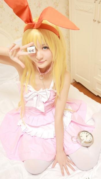 可爱女星徐娇cosplay性感兔女郎写真第3张
