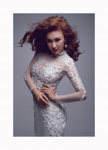 韩国美女卷发优雅女神性感美腿写真第2张