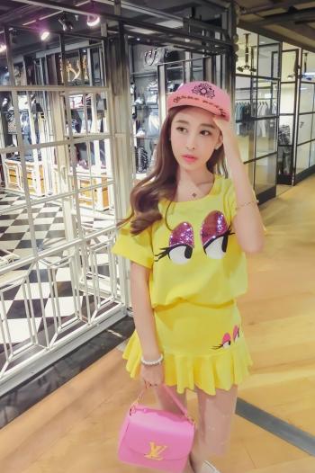 非主流个性大眼美女性感无敌极致电眼诱惑自拍照图片第2张