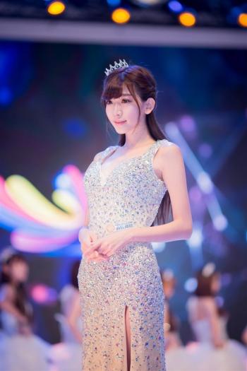 巨人超可爱兔女郎SG第3张