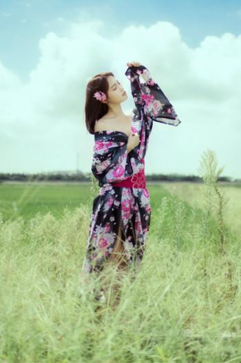 小清新养眼美女唯美和服小露香肩诱惑写真(二)第3张