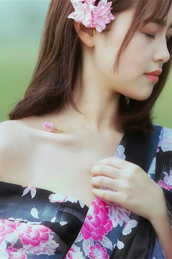 小清新养眼美女唯美和服小露香肩诱惑写真(二)第6张
