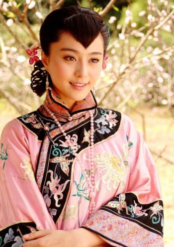 古装剧中最美的白衣女子第0张