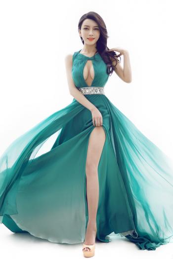 美女明星马苏写真性感时尚写真图片第0张