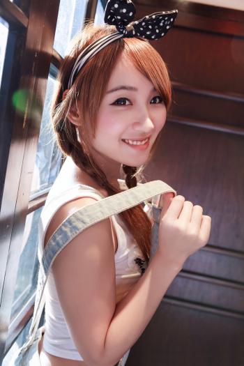 粉嫩小女生图片 _ 第(4)张