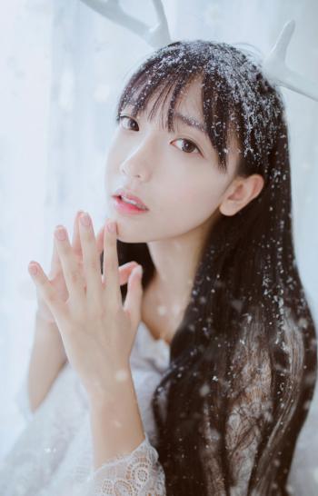 冷月yuer性感美女白色婚纱写真图片第4张
