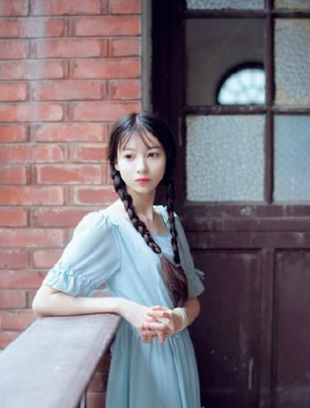 漂亮美女情趣透明装90后嫩模诗朵雅玉体撩人第3张