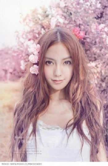 最新秀人网mm美女大胆艺术黑丝美腿性感写真第2张
