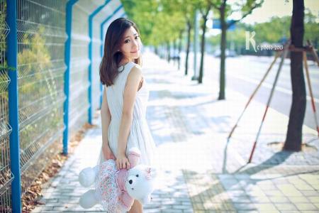 学生妹穿着天蓝色连衣裙的清纯麻花辫美女清纯养眼唯美校园写真第3张