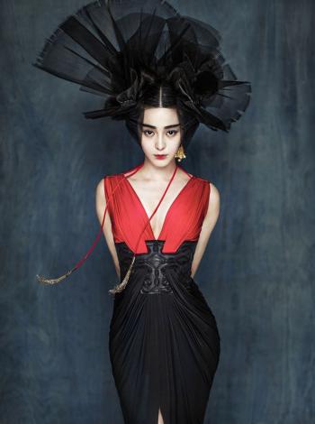 花儿与少年李菲儿青春派时尚写真手机壁纸第2张