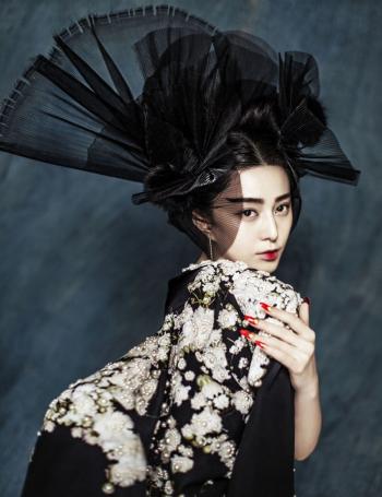 花儿与少年李菲儿青春派时尚写真手机壁纸第3张