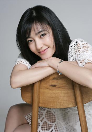 气质美女王丽坤清新素雅纯净至美艺术写真图片第2张
