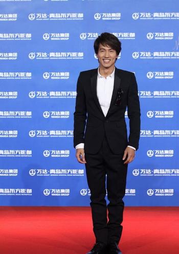 安以轩时尚现身 大秀美腿羞穿图片第5张