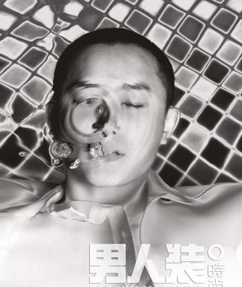 韩庚拍摄时尚大片展现熟男魅力第2张