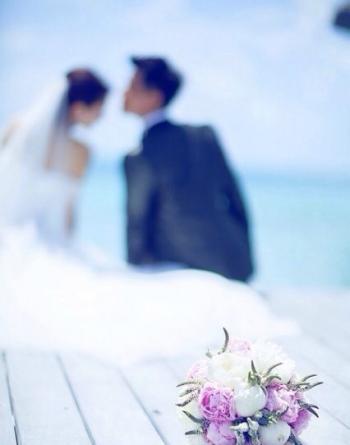 林志颖为庆祝微博粉丝破2000万 发搞怪婚纱照图片第5张