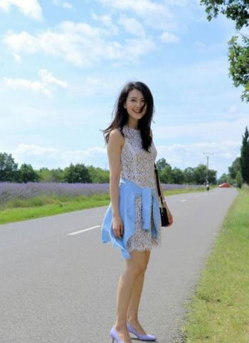 高圆圆时尚芭莎大片婉约迷人 气质演绎婀娜人妻第3张