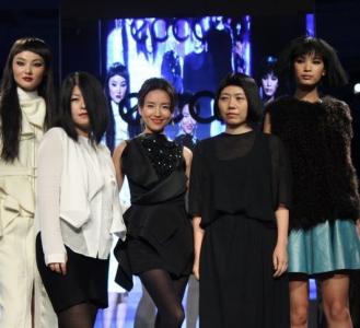 董洁时尚大片 简单随性显女人味第4张