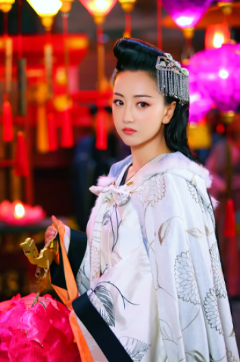 高清中国内地云南保山女演员杨蓉性感迷人写真图片桌面壁纸第2张