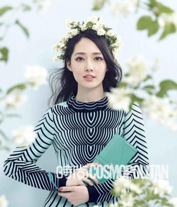 郭碧婷遭高层揽腰l揩油 合影 “媚眼”回应第4张