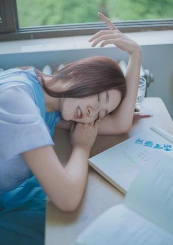 金所炫校服照 金所炫的初中毕业典礼图片整理集合第2张
